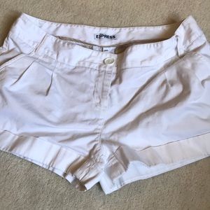 EXPRESS White Cuffed Shorts 6
